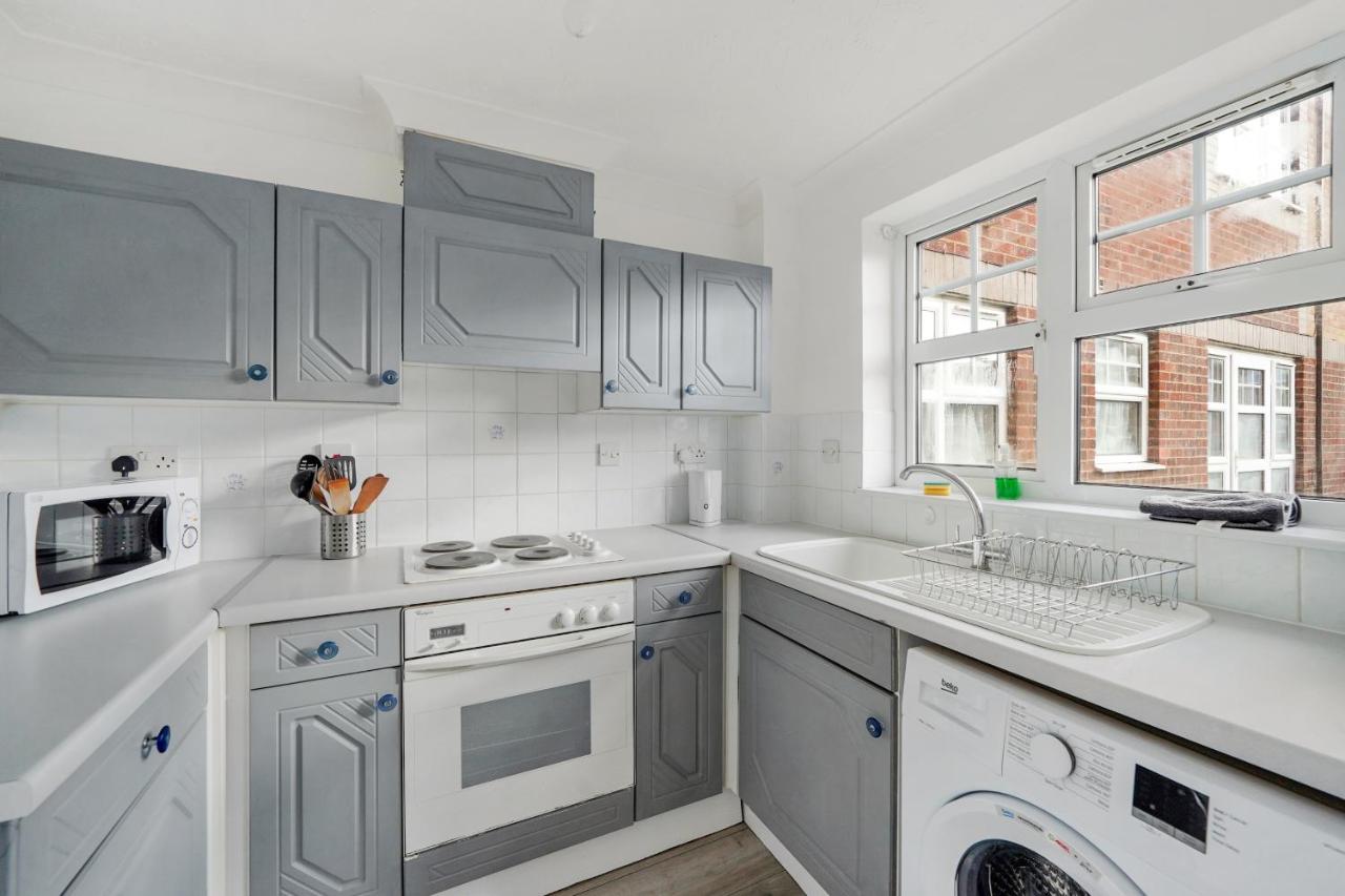 Cozy Luton Town Centre Retreat Apartment Luaran gambar